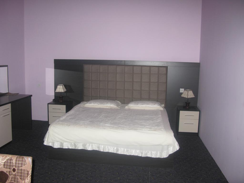 נברן Deniz Guest House מראה חיצוני תמונה