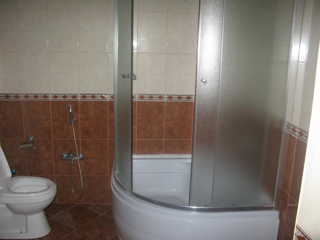 נברן Deniz Guest House מראה חיצוני תמונה